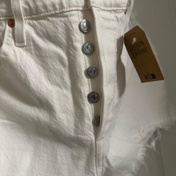 Levi's Women's White Denim Shorts - Picture 3 of 5